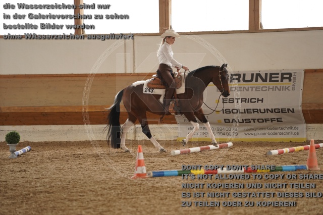 s_A_901774.JPG
